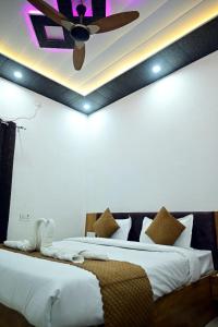 Gallery image of Hotel shiva international in Varanasi +11 photos