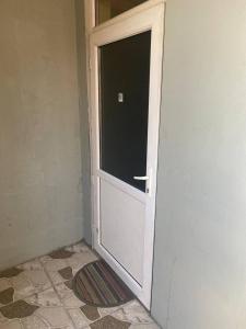 Galería fotográfica de Tents In City Centre en Tiflis