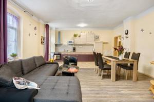 Posezení v ubytování Ferienwohnung Am Schunckpark