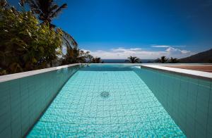 Bazén v ubytování Phandara Luxury Pool Villas nebo v jeho okolí