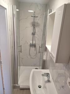 Ένα μπάνιο στο Studio Apartmani