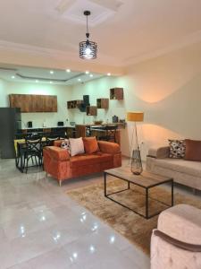 Η κουζίνα ή μικρή κουζίνα στο Large and Luxurious 2 Bedroom Apartment