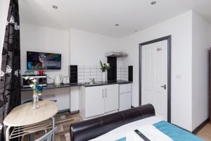 Gallery image of Snooze Apartments in Bradford