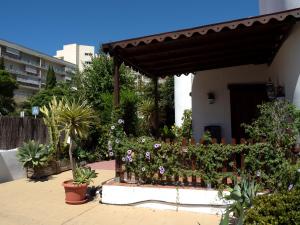 Κήπος έξω από το Villa Love Camelia