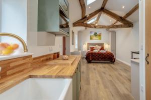 Köök või kööginurk majutusasutuses 1 Bed in Wetheral oc-r32933 +8 fotot