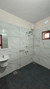 Koupelna v ubytování Tides & Tales