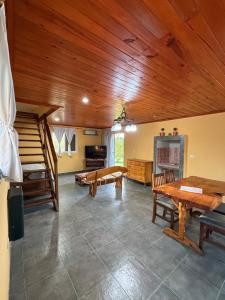 Μια τηλεόραση ή/και κέντρο ψυχαγωγίας στο Casa Francesca