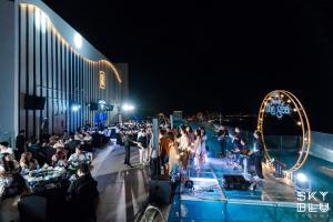 Гости Amelia Seafront Premium Suites +82 фотографии