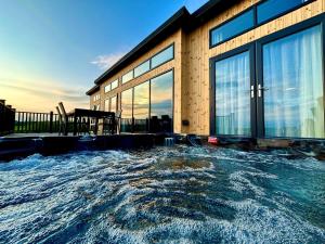 Piscina de la sau aproape de 2 Bed in Coleford oc-t33299