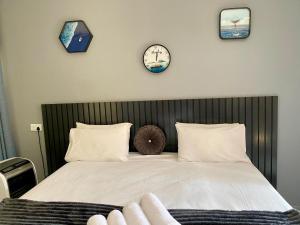 Imagen de la galería de Executive studio apartment near the airport - 2320, en Highlands