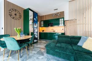 Кухня или мини-кухня в Apartament Alpejski - Orlik Residence - Apartament z widokiem na Śnieżkę
