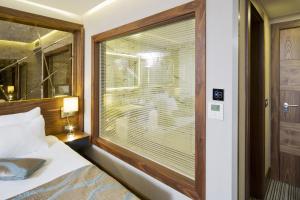 Koupelna v ubytování Artur Hotel