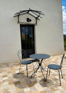 Patio nebo venkovní prostory v ubytování Nosjuce, un nid cosy au coeur de la campagne + 2 fotografie