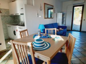 Kuchyň nebo kuchyňský kout v ubytování Villette La Filetta