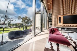 Фотография из галереи Chateau De Neydens в городе Saint-Cergues