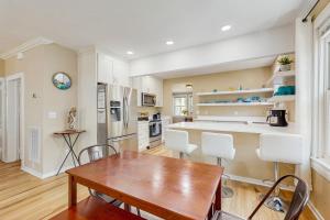 Kuchyň nebo kuchyňský kout v ubytování Folly - Beaches Be Crazy #A + 14 fotografií