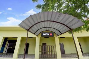 Foto sihtkohas Prayagraj asuva majutusasutuse SPOT ON Apna Hotel And Restaurant galeriist +21 fotot