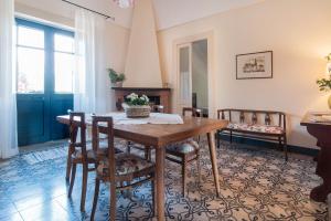 Posezení v ubytování Il Giardino - Villa near Gallipoli + 24 fotografií