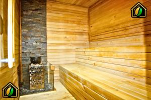 Fotografie z fotogalerie ubytování Penthouse with Infinity Rooftop Pool & Gym 24x7 , Steps from Zona T! v destinaci Bogotá