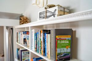 Puhkemaja raamatukogu