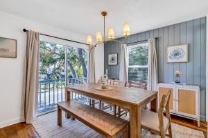 Foto sihtkohas Anna Maria Island asuva majutusasutuse 3BR Beach Retreat, Pool, Holiday Weeks Available galeriist