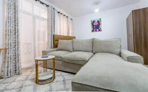 Afbeelding uit fotogalerij van Terry's Haven with AC in Mombasa