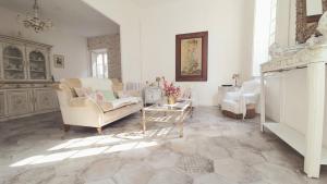 Et opholdsområde på CAR-Volterra Cottage-AN