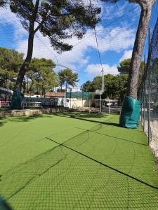 Tenis dan/atau kemudahan skuasy di Les pins doux atau berdekatan