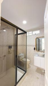 Ένα μπάνιο στο Amelia Casa Hotel +44 φωτογραφίες