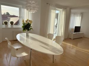 Fotografie z fotogalerie ubytování Apartament Przystań w Ustce - 120 m2 - 200 m od plaży Mickiewicza 2 v destinaci Ustka