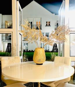 Gambar di galeri bagi Modern Elegant Central Pad With Free Parking di Dublin