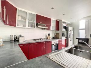 Kuchyň nebo kuchyňský kout v ubytování Maison toute cosy à la campagne