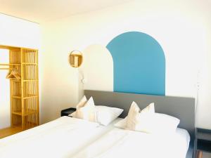 Ένα ή περισσότερα κρεβάτια σε δωμάτιο στο APSTAY City Prime I Parking option I Self Check-in