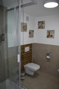 Photo de la galerie de l'établissement Apartments direkt am Neckar, à Bad Friedrichshall 23 autres photos