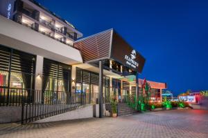 Foto dalla galleria di SEA PHORİA BEACH RESORT HOTEL - All Inclusive Plus - Adults friendly 12 plus a Cenger