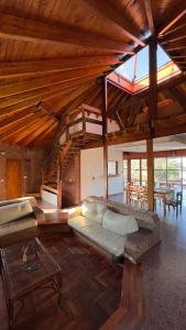 Φωτογραφία από το άλμπουμ του Chalet grande con vista al lago σε Villa Carlos Paz