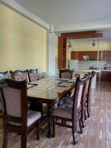 Dapur atau dapur kecil di Habitación simple triple