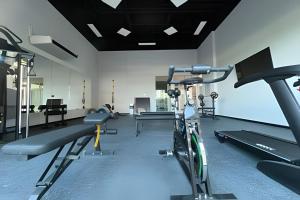 Spordikeskus ja/või sportimisvõimalused majutusasutuses Apartamento santa marta sui bello horizonte+playa+ac+pool+beach