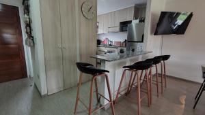 Dapur atau dapur kecil di Oceana Suites Los Notros, Pucon