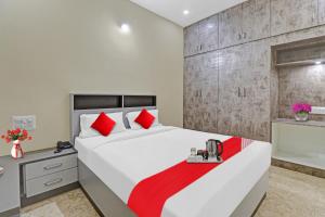 Imagen de la galería de Hotel O I Care With Greenery Comforts, en Tumkūr