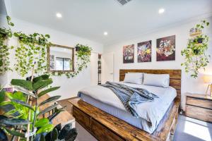 Ένα ή περισσότερα κρεβάτια σε δωμάτιο στο Master bedroom Beechboro +27 φωτογραφίες