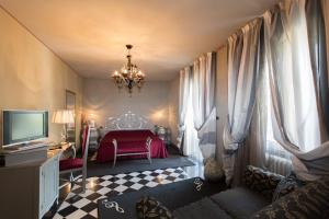Posteľ alebo postele v izbe v ubytovaní Hotel Serenella