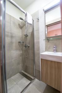 Zodiac Hotel Apartments tesisinde bir banyo