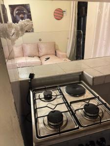 Η κουζίνα ή μικρή κουζίνα στο The insight homes