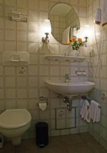 Phòng tắm tại Hotel Beller