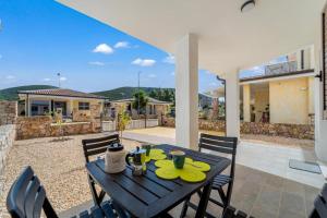 En generel udsigt til bjerge eller udsigt til bjerge taget fra lejligheden