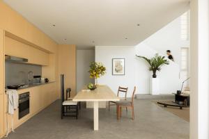 Kuchyň nebo kuchyňský kout v ubytování 5BR Luxury Seaview Designer Villa with Pool & Gym