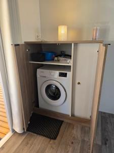 Kuchyň nebo kuchyňský kout v ubytování Mobilhome Camping Le Lac des Rêves