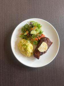 Φαγητό σε αυτό το hostel ή κάπου εκεί κοντά