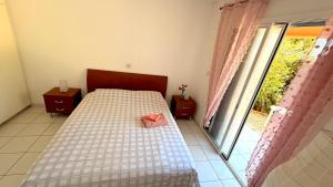 Ένα ή περισσότερα κρεβάτια σε δωμάτιο στο Private House in Paphos